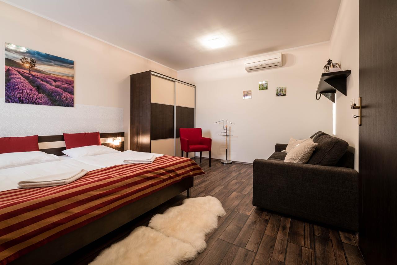 Apartman Mirka - Hotel Luka Bešeňová Kültér fotó